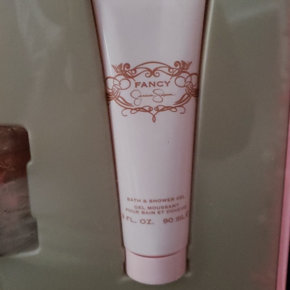 FANCY BY JESSICA SIMPSON  GITF SET 3 PIECES - Picture 4 of 7